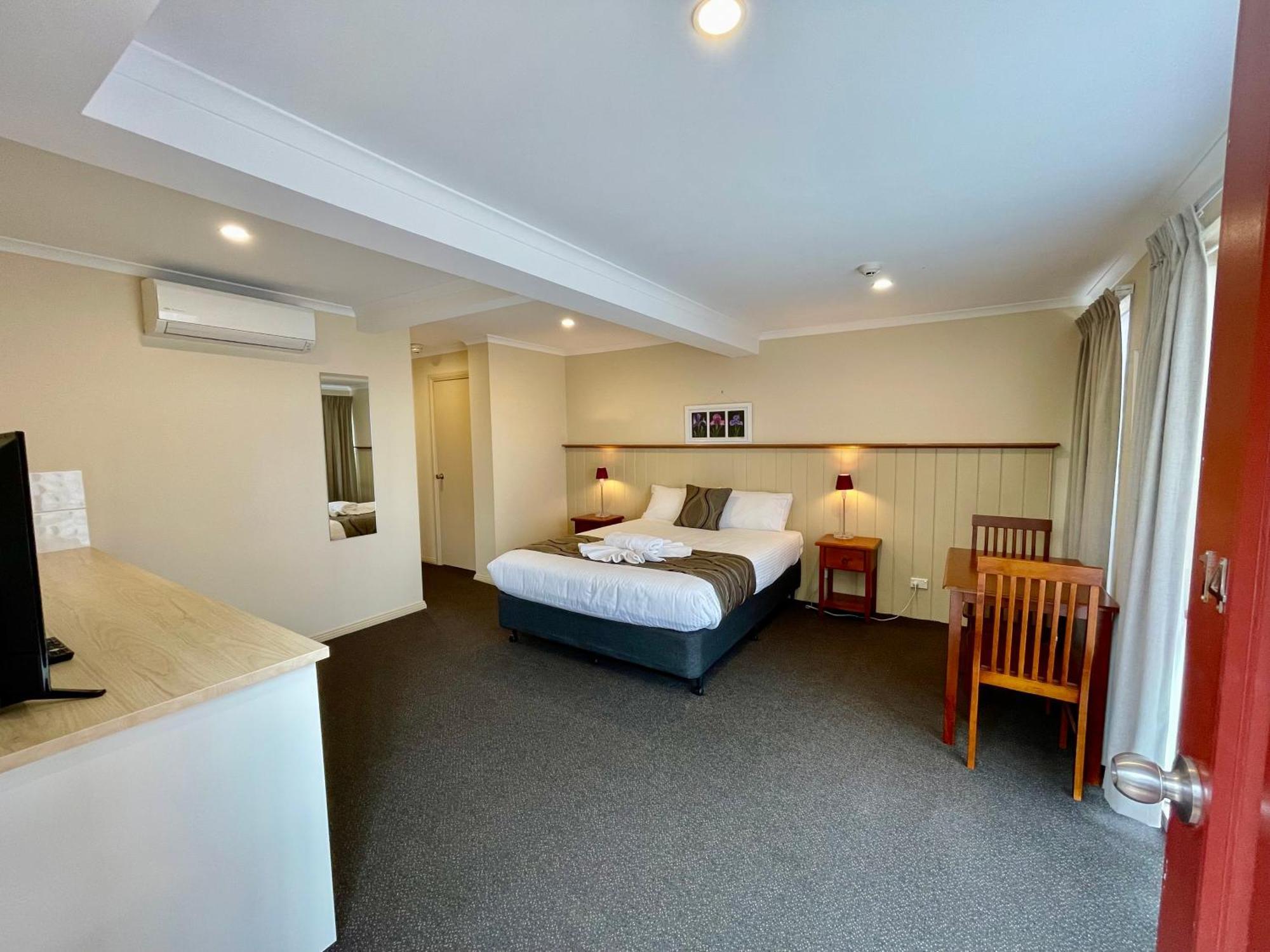 Heritage House Motel & Units Eden Esterno foto